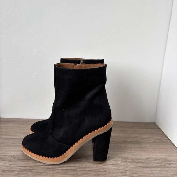See By Chloe Black and Tan Heeled Boots - Picture 3 of 10